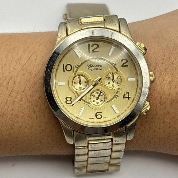 Vintage Gold Watch - Picture 1 of 5